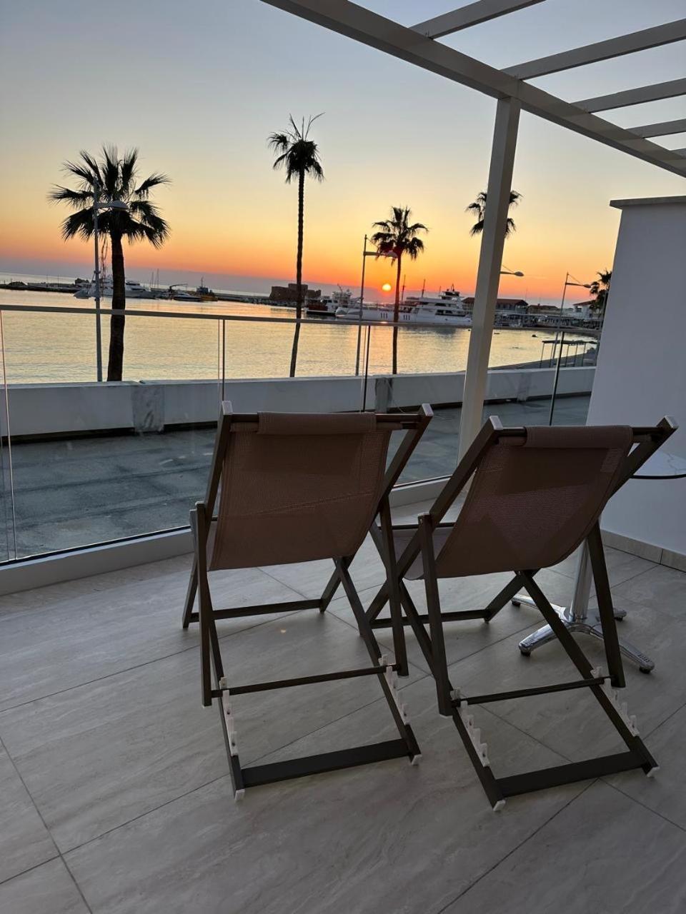 Harbour Lights Studio Apartments Paphos Kültér fotó